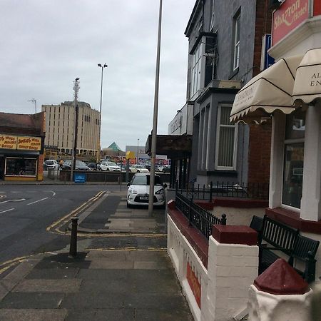 Shazron Hotel Blackpool Kültér fotó
